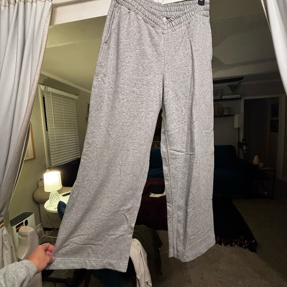 Fabletics Heather Gray Lounge Pants